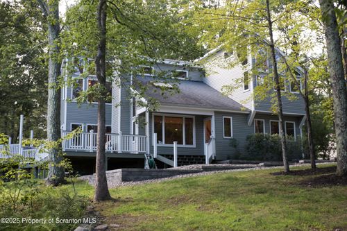 801 Pony Ct, Hawley, PA, 18428 | Card Image