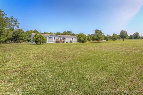 21095 E Barbara Blvd, Claremore, OK, 74019-1744 | Card Image