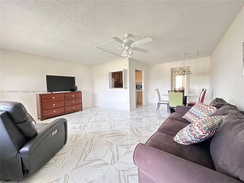 569-569 Fanshaw N, Boca Raton, FL, 33434-3069 | Card Image