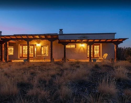 176 Haozous Rd, Santa Fe, NM, 87508-7012 | Card Image