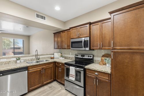 106-21655 N 36th Ave, Glendale, AZ, 85308-2072 | Card Image