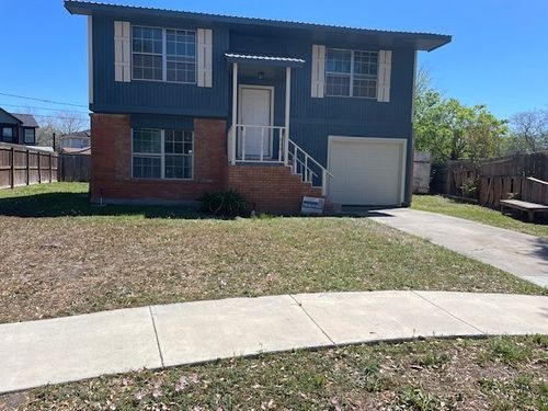 1070 Golden Gate Cir, Corpus Christi, TX, 78416-2607 | Card Image