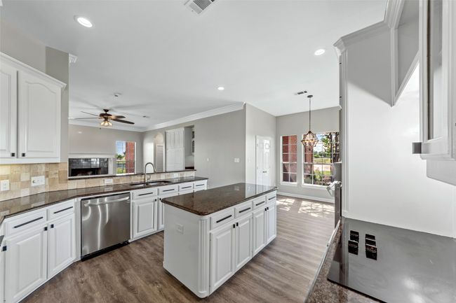 KITCHEN...Extra Photo | Image 20