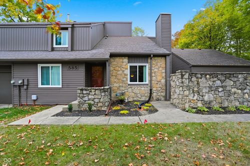 585 Conner Creek Dr, Fishers, IN, 46038-1825 | Card Image