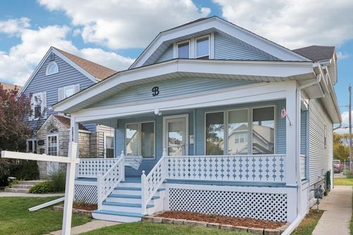 3674 S Ahmedi Avenue, Saint Francis, WI, 53235 | Card Image