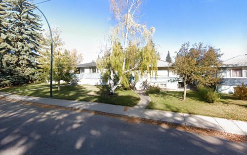 712 55 Ave Sw, Calgary, AB, T2V0G3 | Card Image