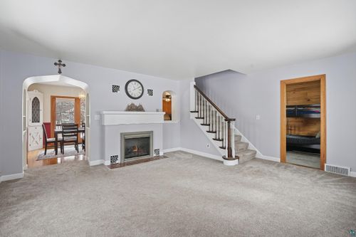 315 Avenue D, Cloquet, MN, 55720-1514 | Card Image