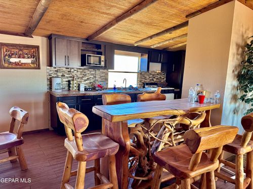 19319 Valentino Perez, El Paso, TX, 79938-8195 | Card Image