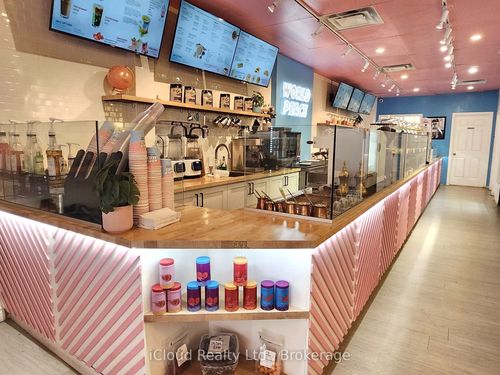 993 Bloor St W, Toronto, ON, M6H1M1 | Card Image