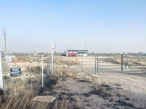 2147 S Crockett Dr, Fort Stockton, TX, 79735-8821 | Card Image