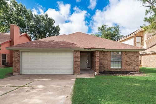 606 Oakland Hills Dr, Arlington, TX, 76018-2278 | Card Image