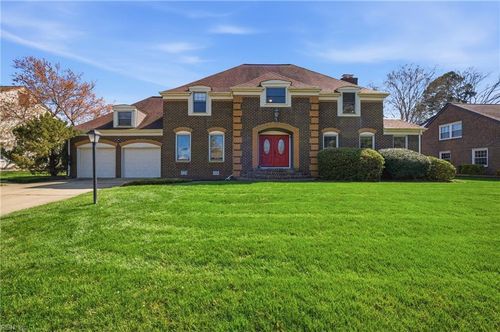 10 Canal Dr, Poquoson, VA, 23662-2104 | Card Image