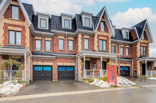 41 Mcconaghy Crt, Maple, ON, L6A5C1 | Card Image