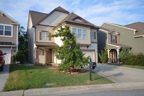 204 Station Dr, Morrisville, NC, 27560-9249 | Card Image