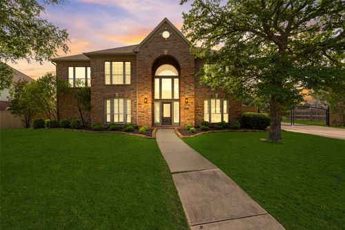 402 Thistle Ct, Southlake, TX, 76092-5852 | Card Image