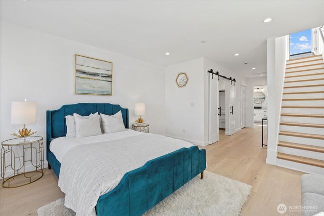 B - 6032 42 Nd Ave Sw, Townhouse with 3 bedrooms, 3 bathrooms and null parking in Seattle WA | Image 13