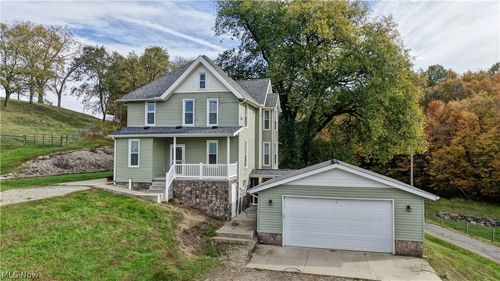 6895 Kemary Avenue Sw, Navarre, OH, 44662 | Card Image