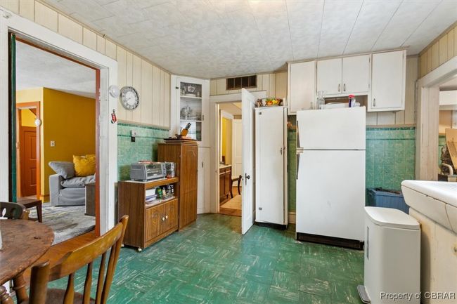 6470 T C Walker Rd, House other with 3 bedrooms, 1 bathrooms and null parking in Gloucester VA | Image 12