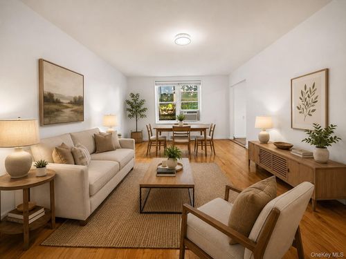 1r-444 Middle Neck Rd, Great Neck, NY, 11023-1468 | Card Image