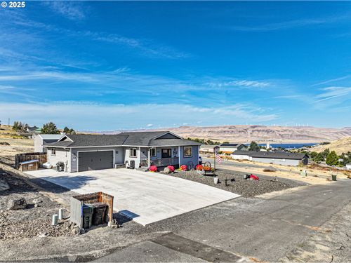 1275 Wright Rd, Arlington, OR, 97812-2075 | Card Image