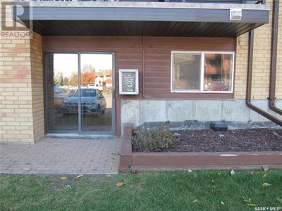 423 Tait Crt, Condo with 2 bedrooms, 1 bathrooms and null parking in Saskatoon SK | Image 3