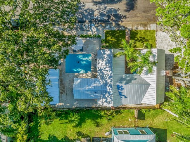 2208 3 Rd Ave W, House other with 2 bedrooms, 2 bathrooms and null parking in BRADENTON FL | Image 6