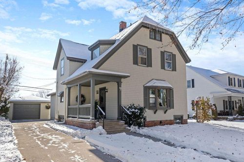 142 South Rd, Kohler, WI, 53044-1527 | Card Image