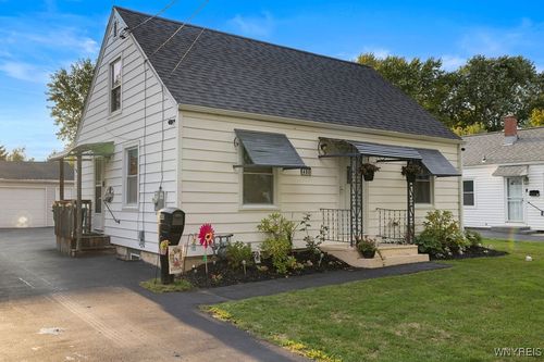 480 81st St, Niagara Falls, NY, 14304-3306 | Card Image