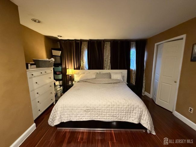 420 Seneca Ave, House other with 4 bedrooms, 2 bathrooms and null parking in Middlesex NJ | Image 13