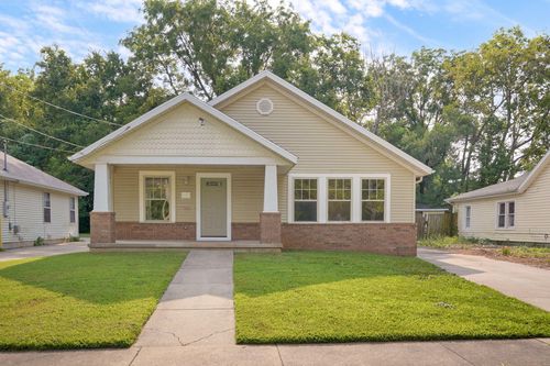 2134 N Howard Ave, Springfield, MO, 65803-3345 | Card Image