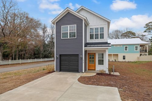 214 26th Ave S, Myrtle Beach, SC, 29577-4720 | Card Image