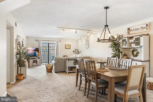 1439-21439 Valley Forge Cir, KING OF PRUSSIA, PA, 19406-1132 | Card Image