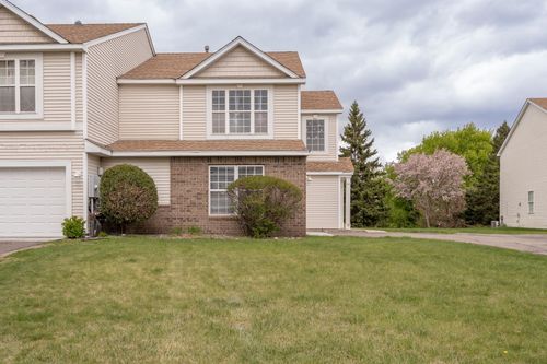 15570 Finch Ave, Apple Valley, MN, 55124-5823 | Card Image