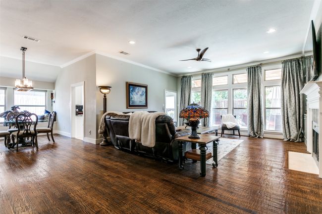 4320 Country Ln, House other with 3 bedrooms, 2 bathrooms and null parking in Grapevine TX | Image 5