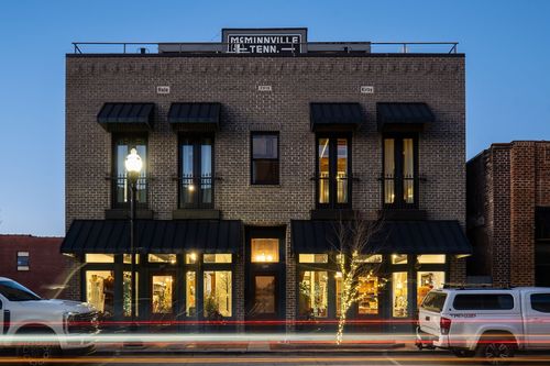 207 E Main St, Mcminnville, TN, 37110-2507 | Card Image