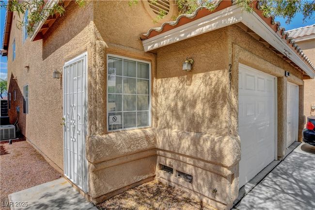 UNIT-201 - 8048 Astrology Ct, Condo with 3 bedrooms, 2 bathrooms and null parking in Las Vegas NV | Image 6