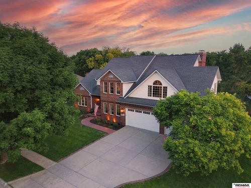 8201 Dorset Drive, Lincoln, NE, 68510 | Card Image