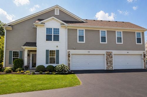 77 Johnson Ct, North Aurora, IL, 60542-9135 | Card Image