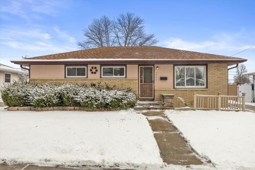 5944 S Swift Avenue, Cudahy, WI, 53110 | Card Image