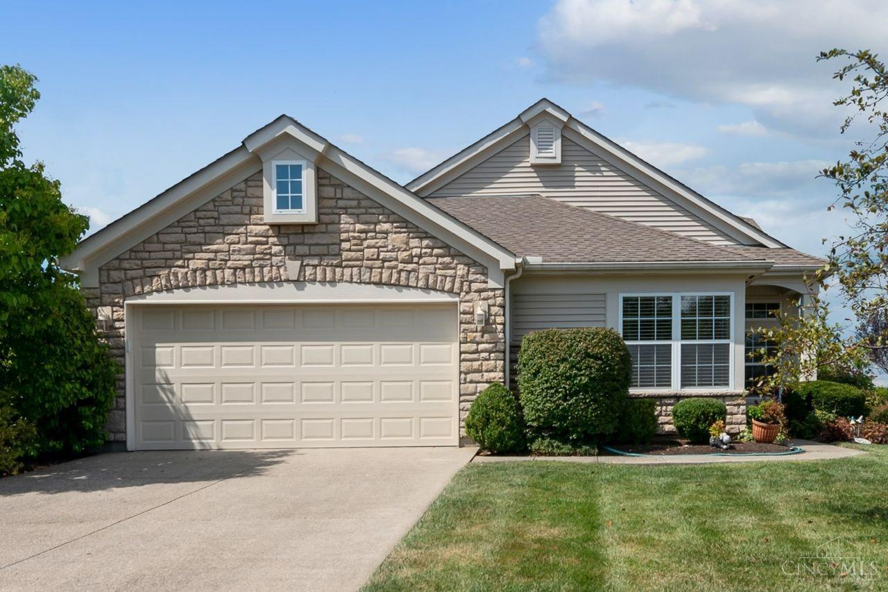 Autumnwind Dr, Lebanon, OH 45036