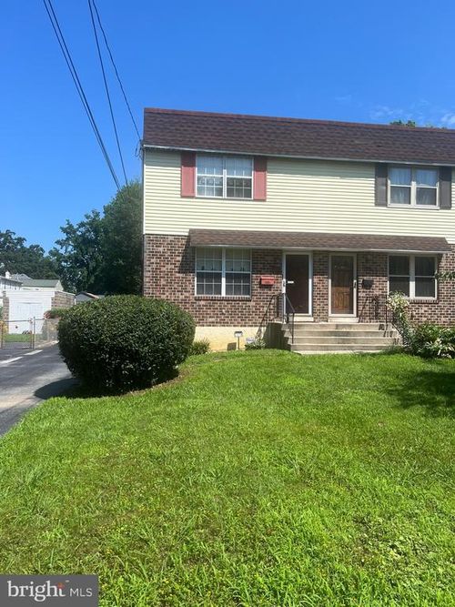 237 W Providence Rd, ALDAN, PA, 19018-3829 | Card Image