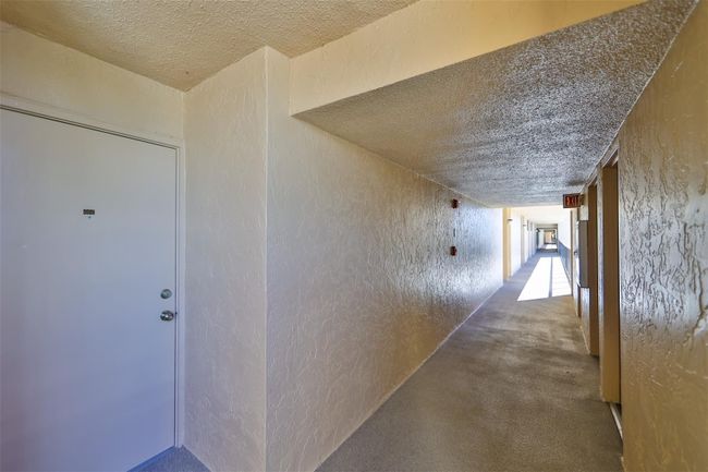 402 - 2617 Cove Cay Drive, Condo with 1 bedrooms, 1 bathrooms and null parking in Clearwater FL | Image 4