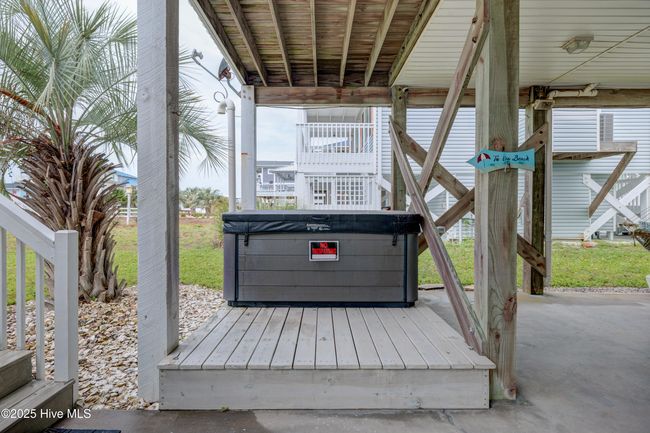 108 W Dolphin Dr, House other with 3 bedrooms, 2 bathrooms and null parking in Oak Island NC | Image 14