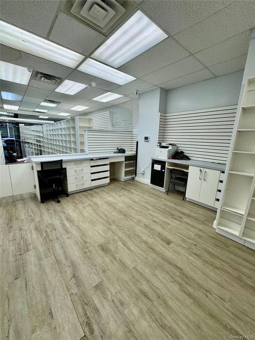 116 Jamaica Ave, Richmond Hill, NY, 11418-2492 | Card Image