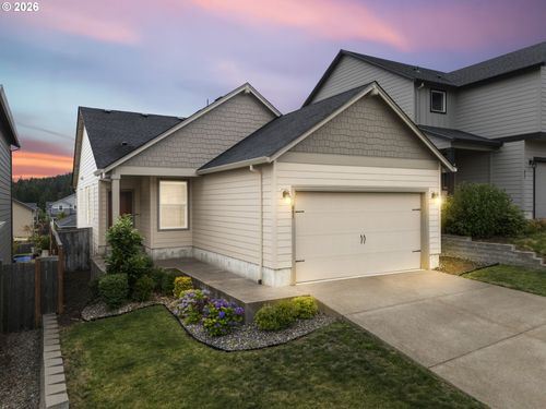 891 Ne Pinebreak Dr, Estacada, OR, 97023-8923 | Card Image
