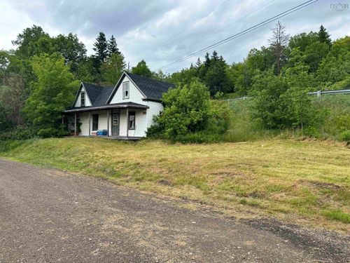 8 Old Scotsville Road, Scottsville, NS, B0E3E0 | Card Image