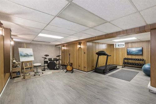 1740 N 74th Ave, Elmwood Park, IL, 60707-4219 | Card Image