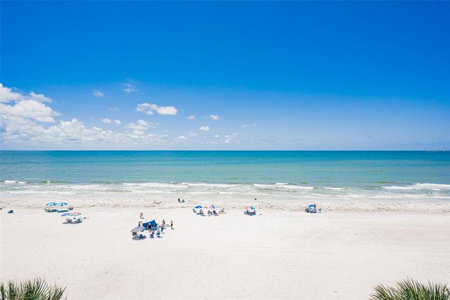 APT-407 - 17500 Gulf Blvd, Condo with 3 bedrooms, 2 bathrooms and null parking in REDINGTON SHORES FL | Image 5
