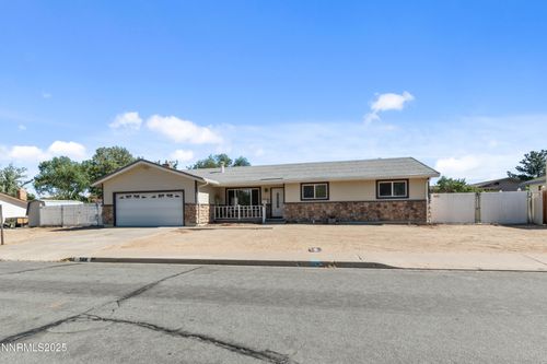 509 Sonoma St, Carson City, NV, 89701-6015 | Card Image
