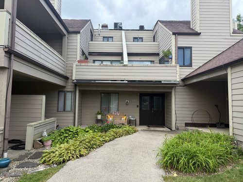 unit-107-2910 Frontenac St, North Chicago, IL, 60064-3420 | Card Image